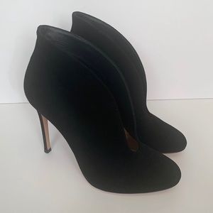 Gianvito Rossi suede booties